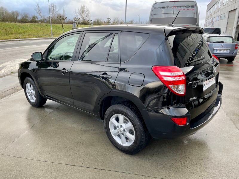 TOYOTA RAV4 D4d EXECUTIVE 4×4