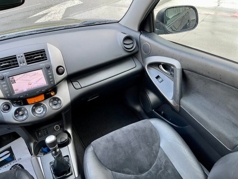 TOYOTA RAV4 D4d EXECUTIVE 4×4