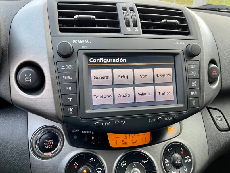 TOYOTA RAV4 D4d EXECUTIVE 4×4