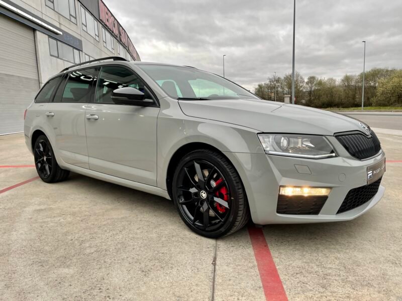 SKODA Octavia combi v-RS 2.0 TDI DSG V-RS