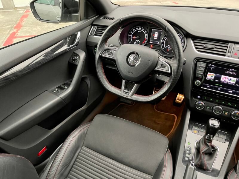 SKODA Octavia combi v-RS 2.0 TDI DSG V-RS