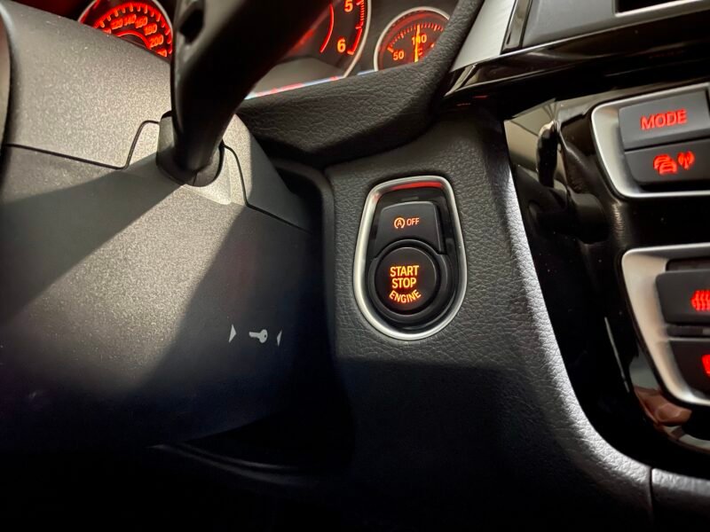 BMW SERIE 3 GT 318dA SPORT LINE