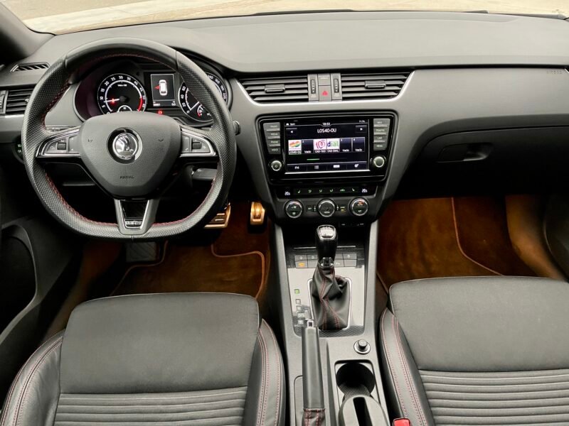 SKODA Octavia combi v-RS 2.0 TDI DSG V-RS