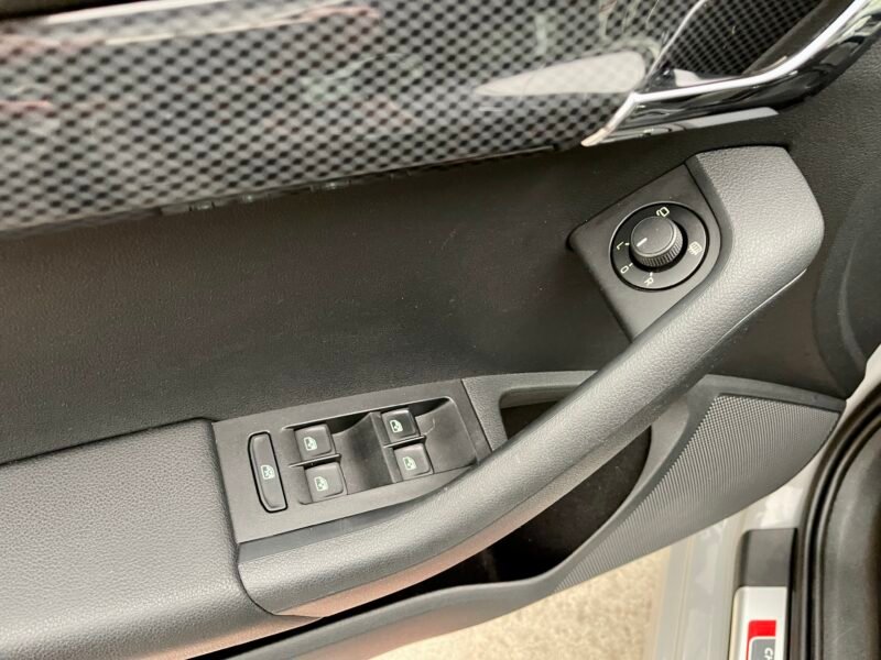 SKODA Octavia combi v-RS 2.0 TDI DSG V-RS