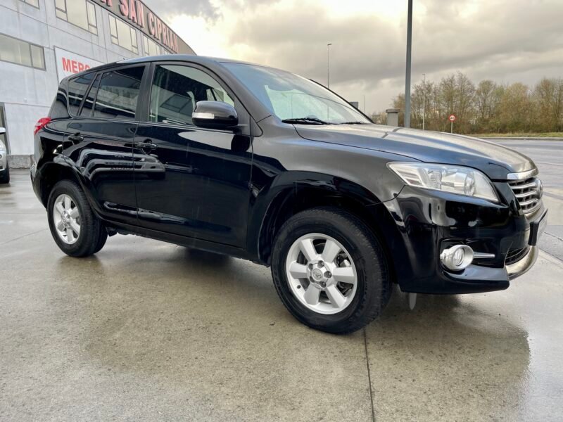 TOYOTA RAV4 D4d EXECUTIVE 4×4