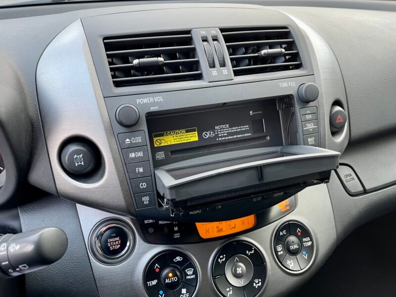 TOYOTA RAV4 D4d EXECUTIVE 4×4