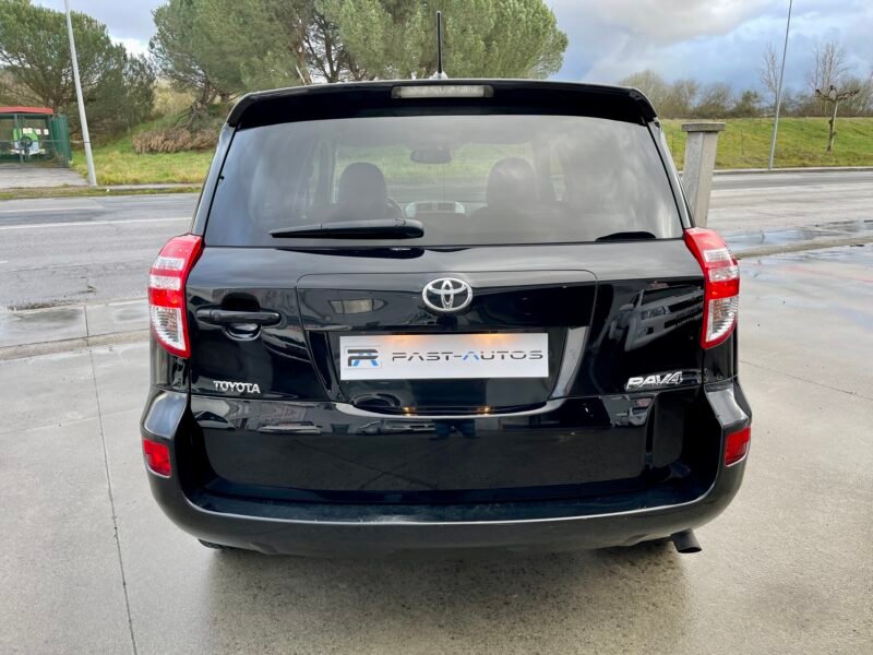 TOYOTA RAV4 D4d EXECUTIVE 4×4