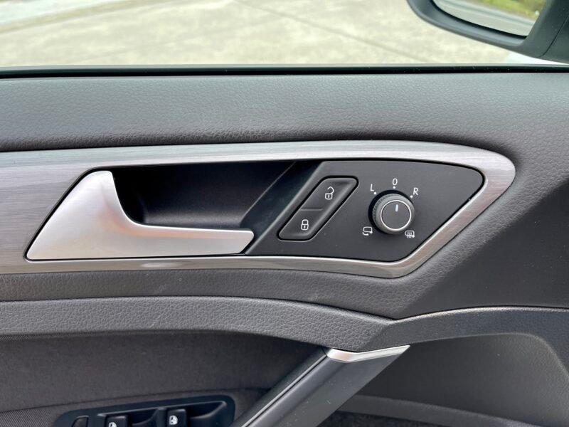 VOLKSWAGEN Golf 7 1.6 TDI DSG ALLSTAR