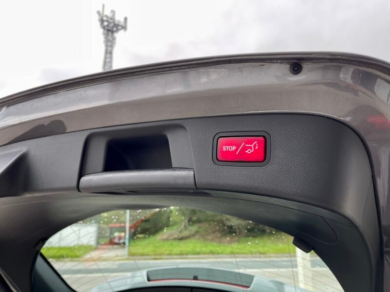 MERCEDES-BENZ CLASE GLA 220 CDI URBAN