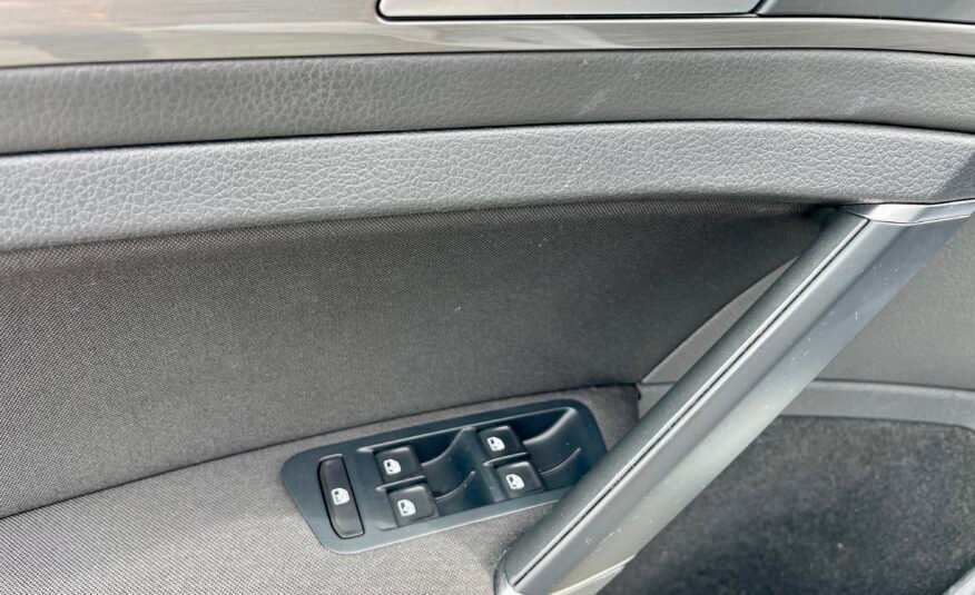 VOLKSWAGEN Golf 7 1.6 TDI DSG ALLSTAR