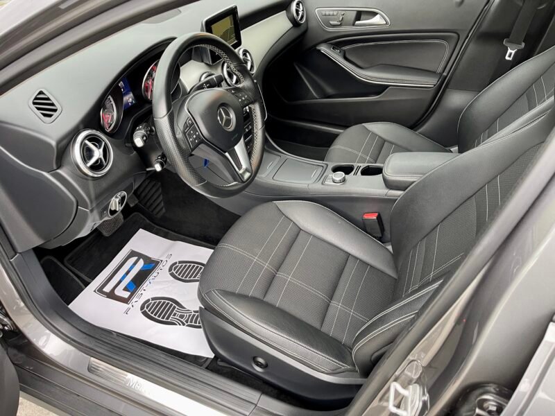 MERCEDES-BENZ CLASE GLA 220 CDI URBAN