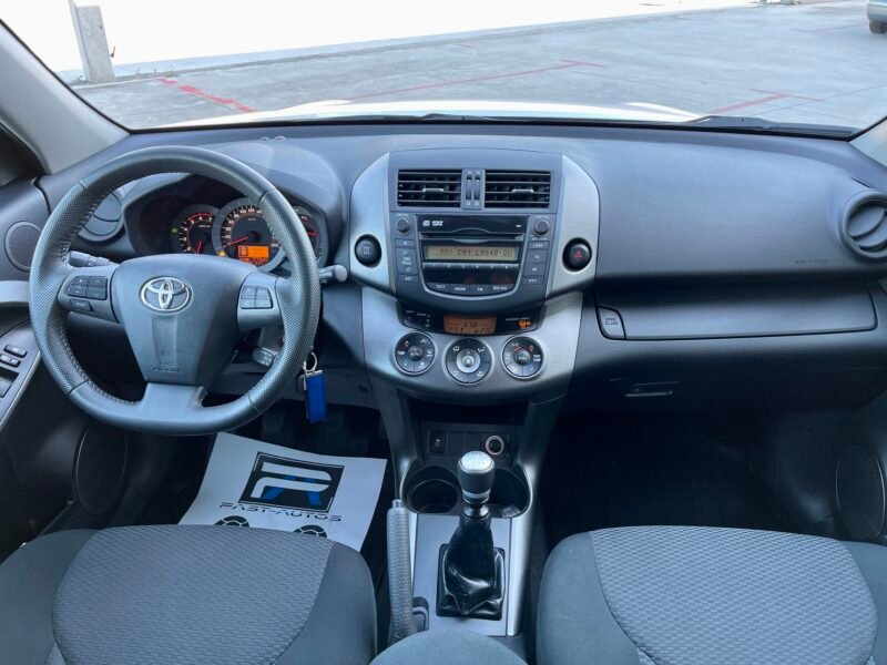 TOYOTA RAV4 D4d 2.2 D4-d ADVANCE