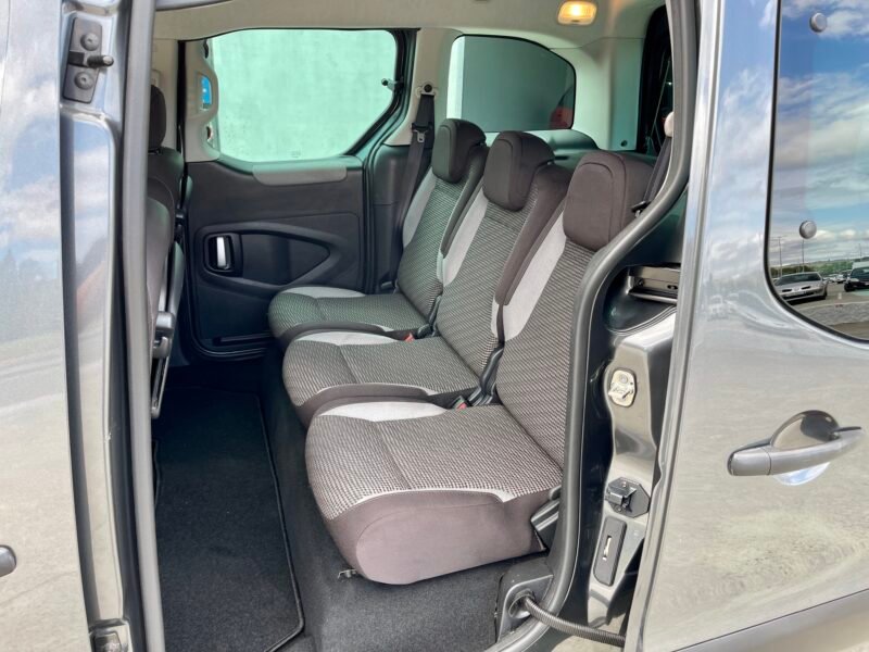 PEUGEOT PARTNER TEPEE 1.6 HDI OUTDOOR