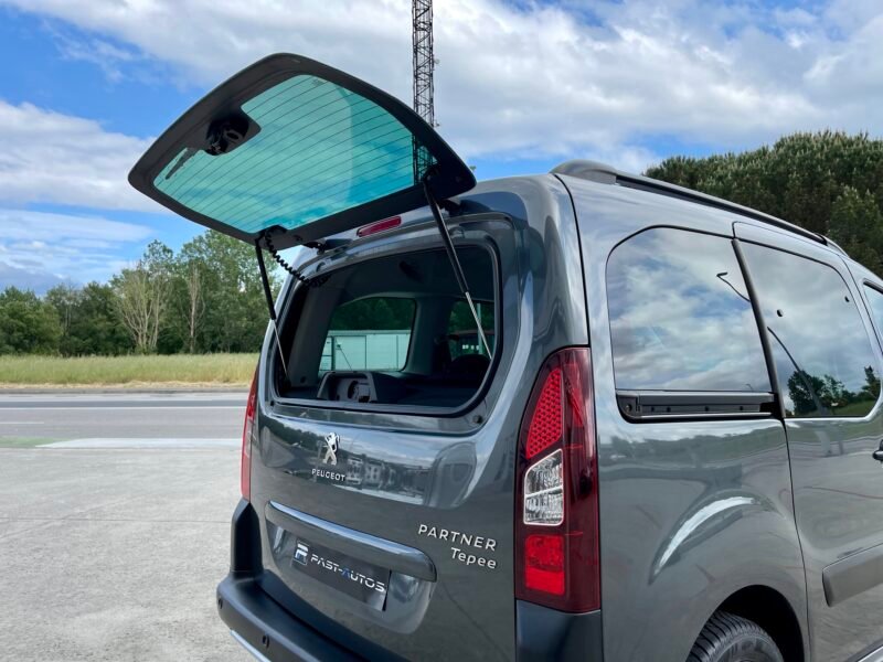 PEUGEOT PARTNER TEPEE 1.6 HDI OUTDOOR