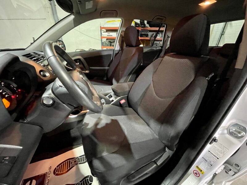 TOYOTA RAV4 D4d 4×4 2.2 D4-d ADVANCE