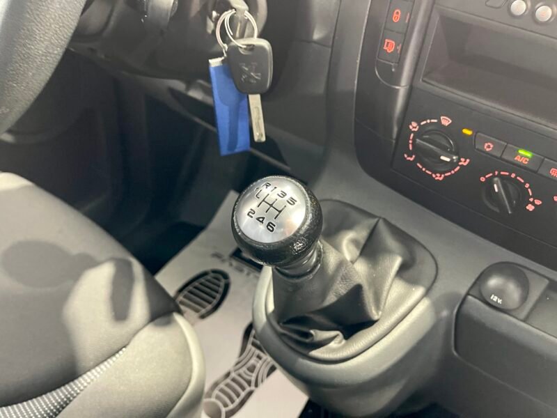 PEUGEOT EXPERT 2.0 HDI FURGON L1H1