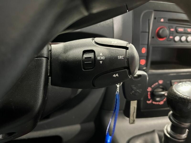 PEUGEOT EXPERT 2.0 HDI FURGON L1H1