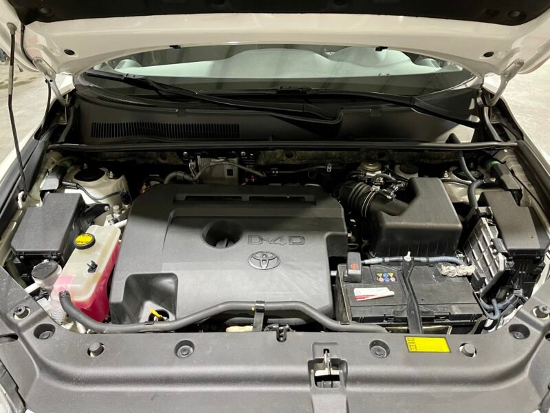 TOYOTA RAV4 D4d 4×4 2.2 D4-d ADVANCE