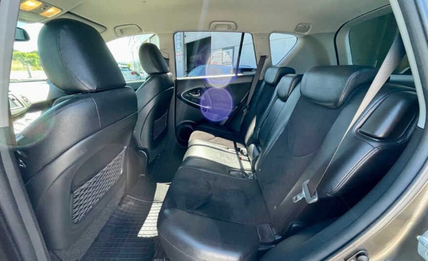 TOYOTA RAV4 D4d 4×4 2.2 D4-d EXECUTIVE