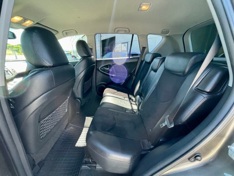 TOYOTA RAV4 D4d 4×4 2.2 D4-d EXECUTIVE