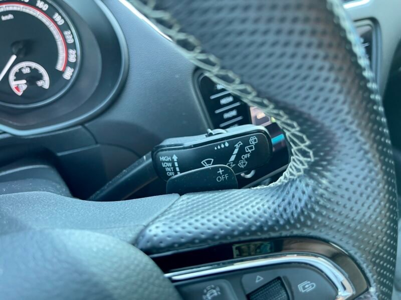 SKODA Octavia combi v-RS 2.0 TDI CR 184cv DSG RS 5p.