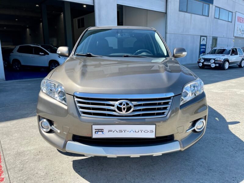 TOYOTA RAV4 D4d 4×4 2.2 D4-d EXECUTIVE