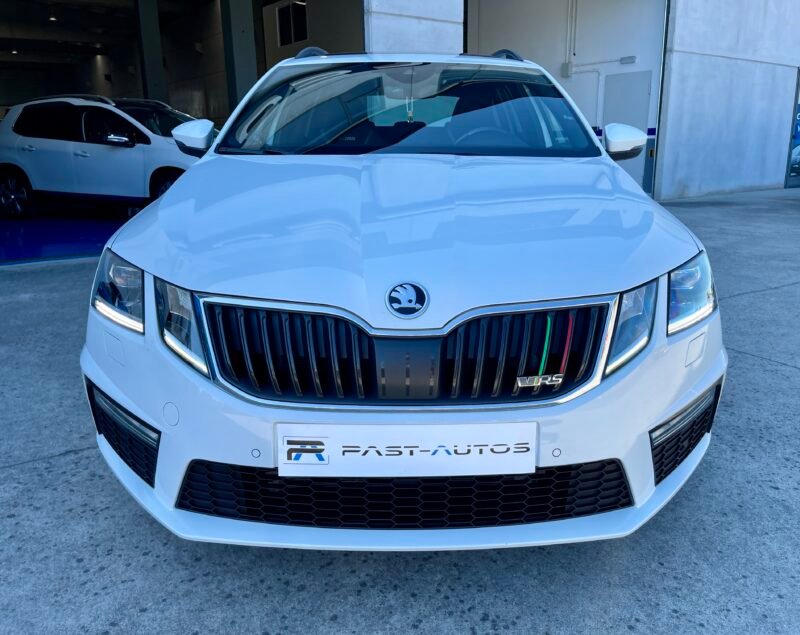 SKODA Octavia combi v-RS 2.0 TDI CR 184cv DSG RS 5p.