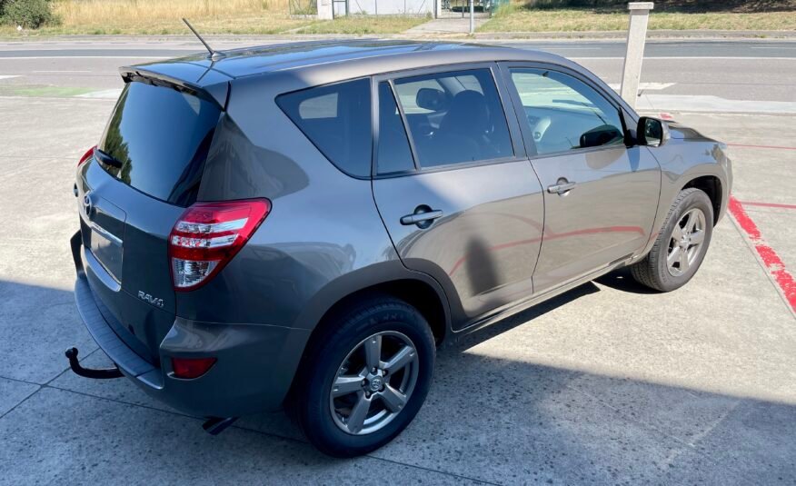 TOYOTA RAV4 D4d 4×4 2.2 D4-d EXECUTIVE