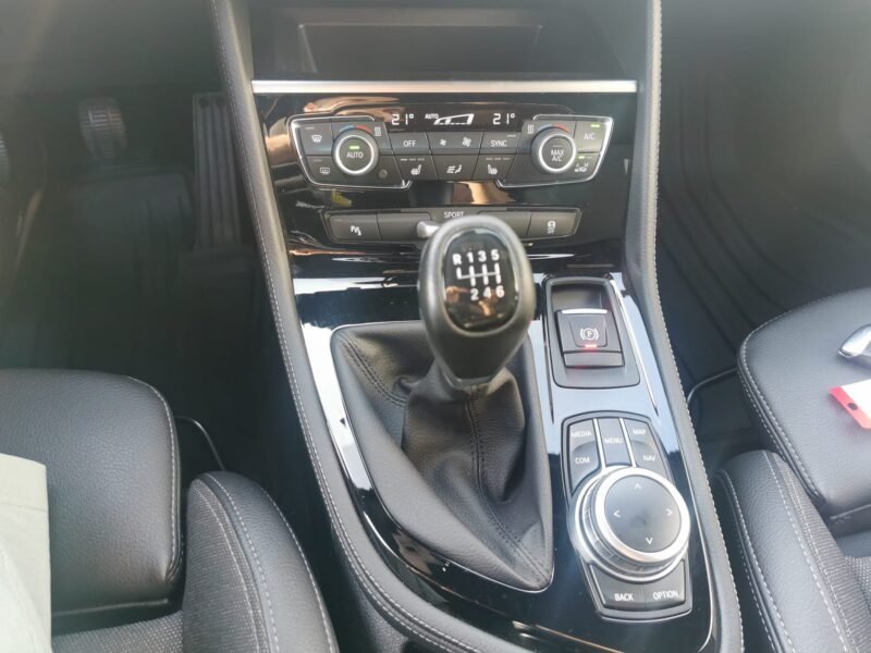 BMW Serie 2 Active Tourer 218d Business