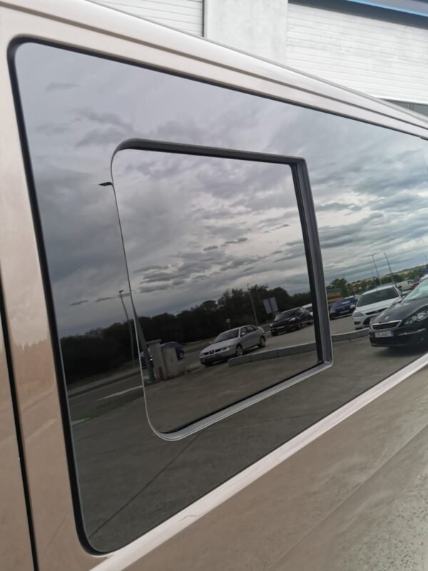 VOLKSWAGEN MULTIVAN T5.1 2.0 TDI 140cv Comfortline Edition