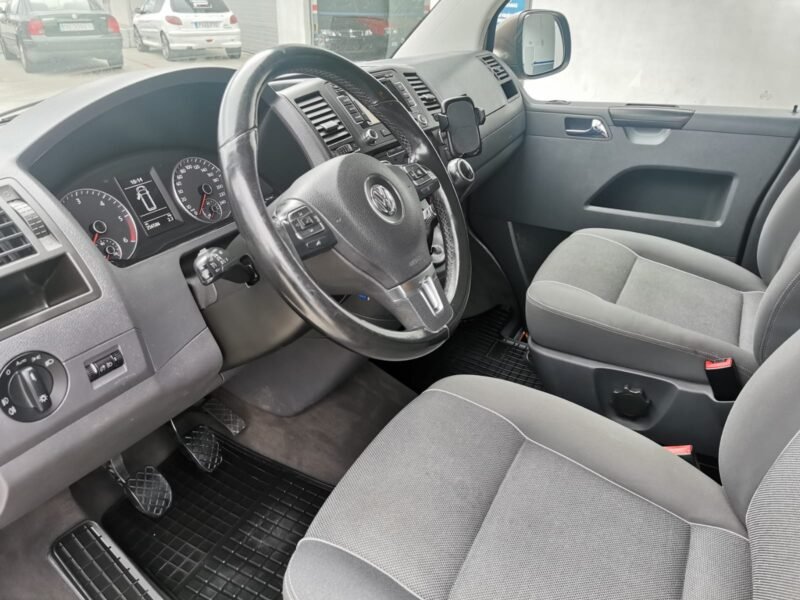 VOLKSWAGEN MULTIVAN T5.1 2.0 TDI 140cv Comfortline Edition