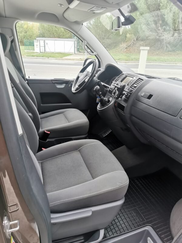 VOLKSWAGEN MULTIVAN T5.1 2.0 TDI 140cv Comfortline Edition