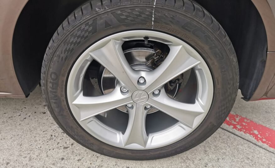 VOLKSWAGEN MULTIVAN T5.1 2.0 TDI 140cv Comfortline Edition
