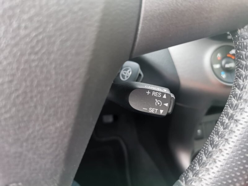 TOYOTA RAV4 4×4 2.2 D4-d ADVANCE