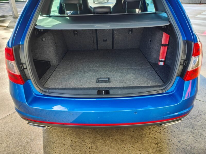 SKODA Octavia RS COMBI TDI 184CV