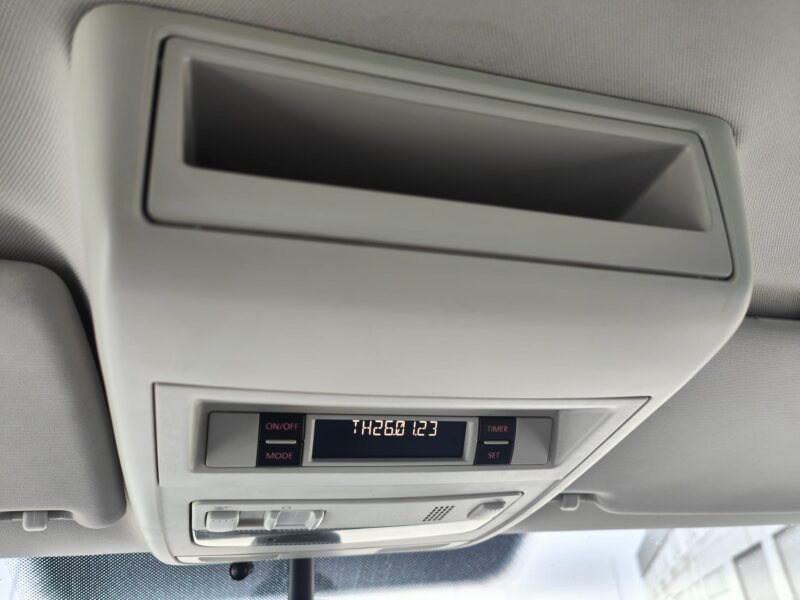 VOLKSWAGEN MULTIVAN T5.1 2.0 TDI DSG CONFORTLINE EDITION