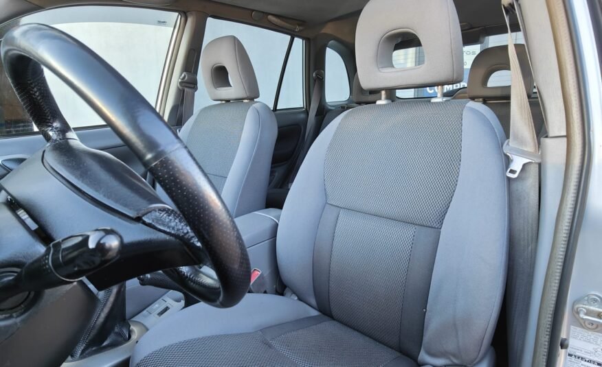 TOYOTA RAV4 D4d Sol