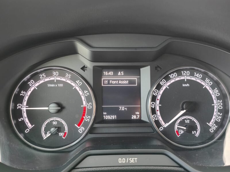 SKODA Octavia Combi 2.0 TDI CR 110KW 150CV CLEVER