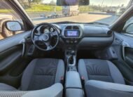 TOYOTA RAV4 D4d Sol