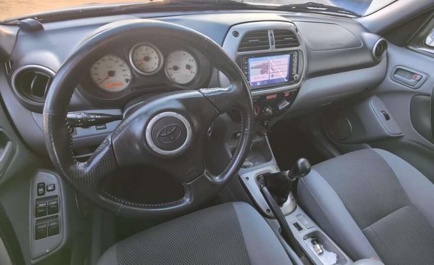 TOYOTA RAV4 D4d Sol