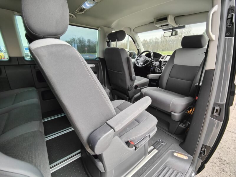 VOLKSWAGEN MULTIVAN T5.1 2.0 TDI DSG CONFORTLINE EDITION