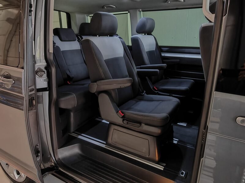 VOLKSWAGEN MULTIVAN T5.1 2.0 TDI DSG CONFORTLINE EDITION