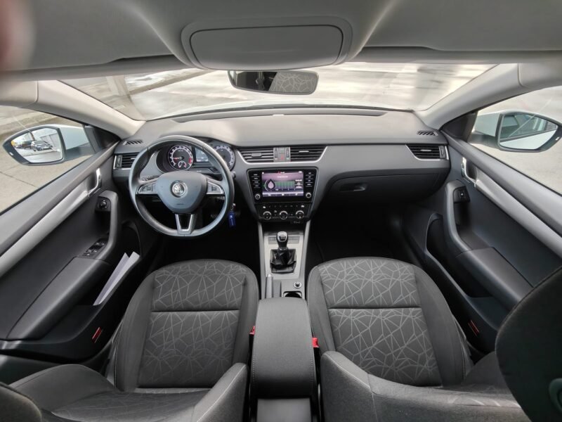 SKODA Octavia Combi 2.0 TDI CR 110KW 150CV CLEVER