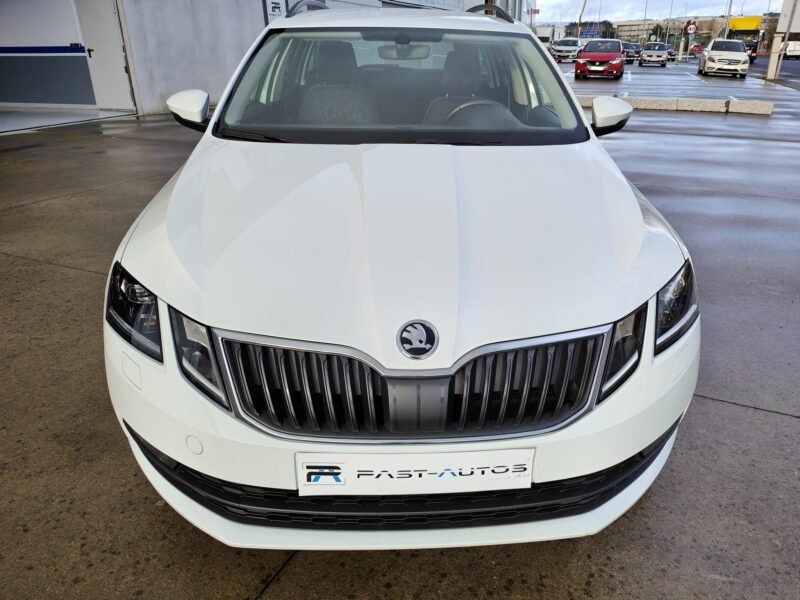 SKODA Octavia Combi 2.0 TDI CR 110KW 150CV CLEVER