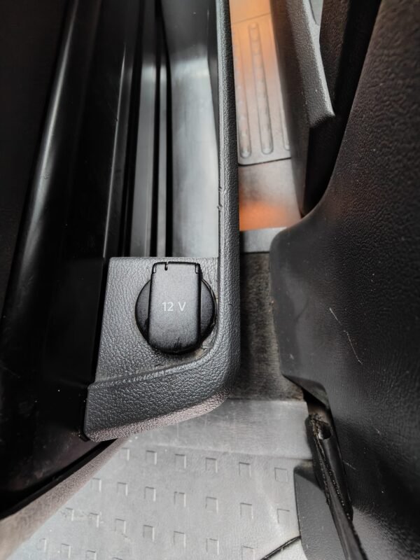 VOLKSWAGEN MULTIVAN T5.1 2.0 TDI DSG CONFORTLINE EDITION