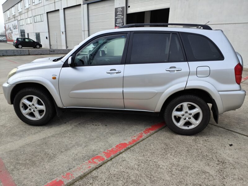TOYOTA RAV4 D4d Sol