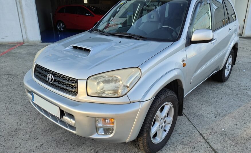 TOYOTA RAV4 D4d Sol