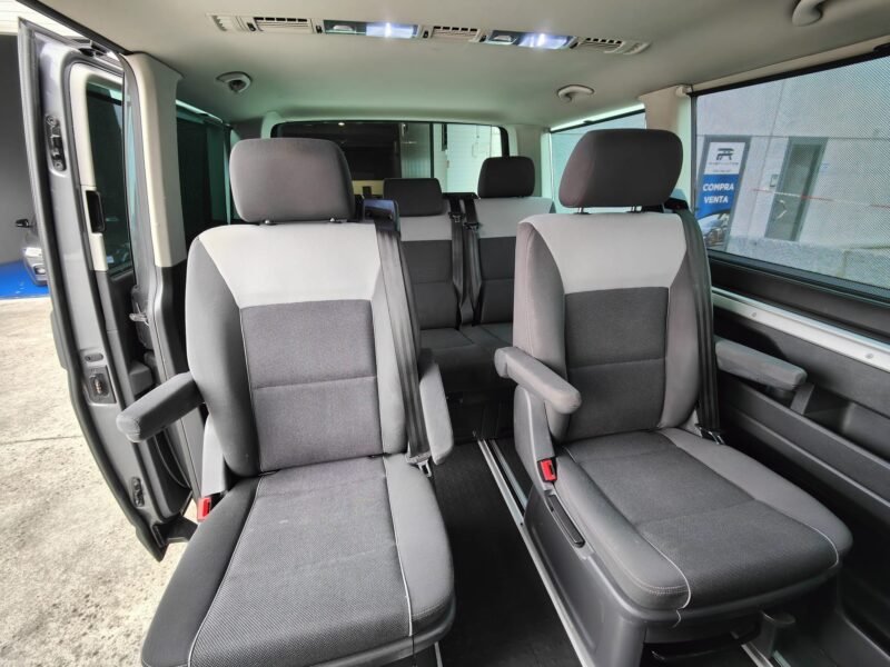 VOLKSWAGEN MULTIVAN T5.1 2.0 TDI DSG CONFORTLINE EDITION