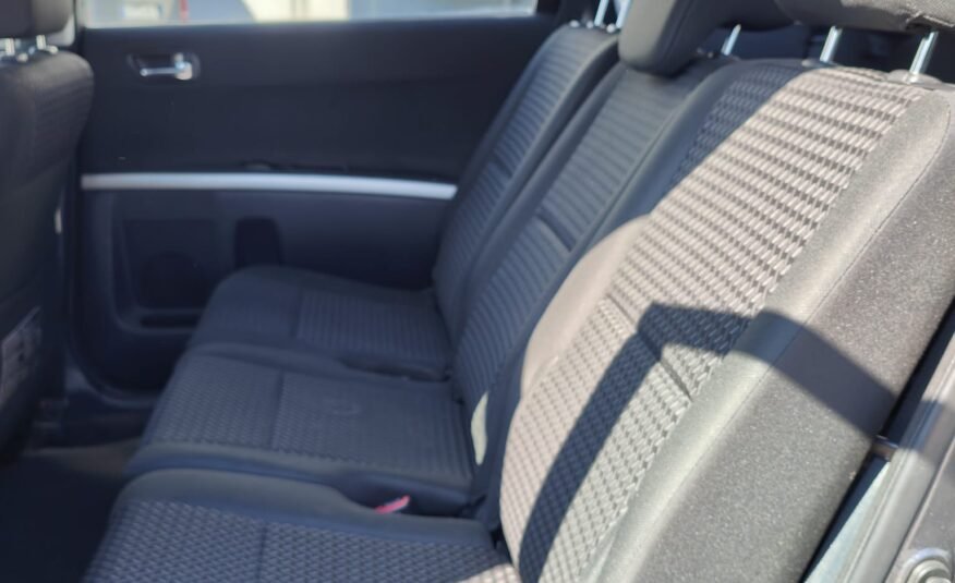 TOYOTA Corolla VERSO 2.2 D4d LUNA