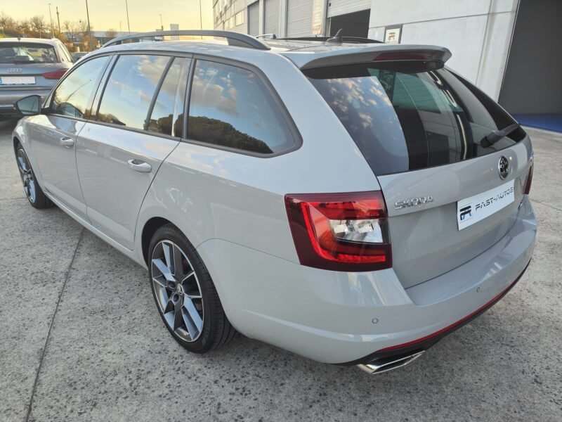 SKODA Octavia combi v-RS 2.0 TDI DSG V-RS